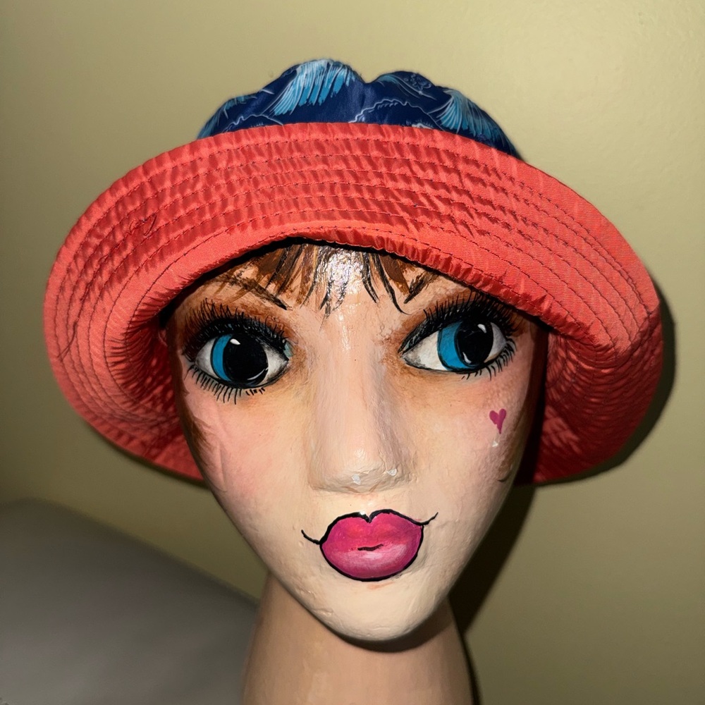 Juicebox -Kids SPF 50 Reversible Bucket- Orange/Blue waves